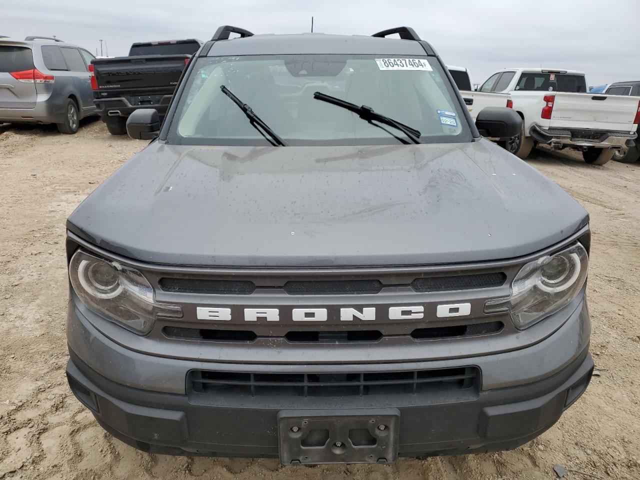 2022 Ford Bronco - Image 5