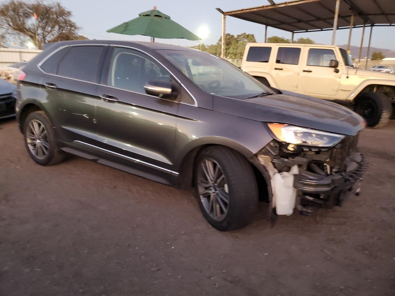 2019 Ford Edge - Image 4