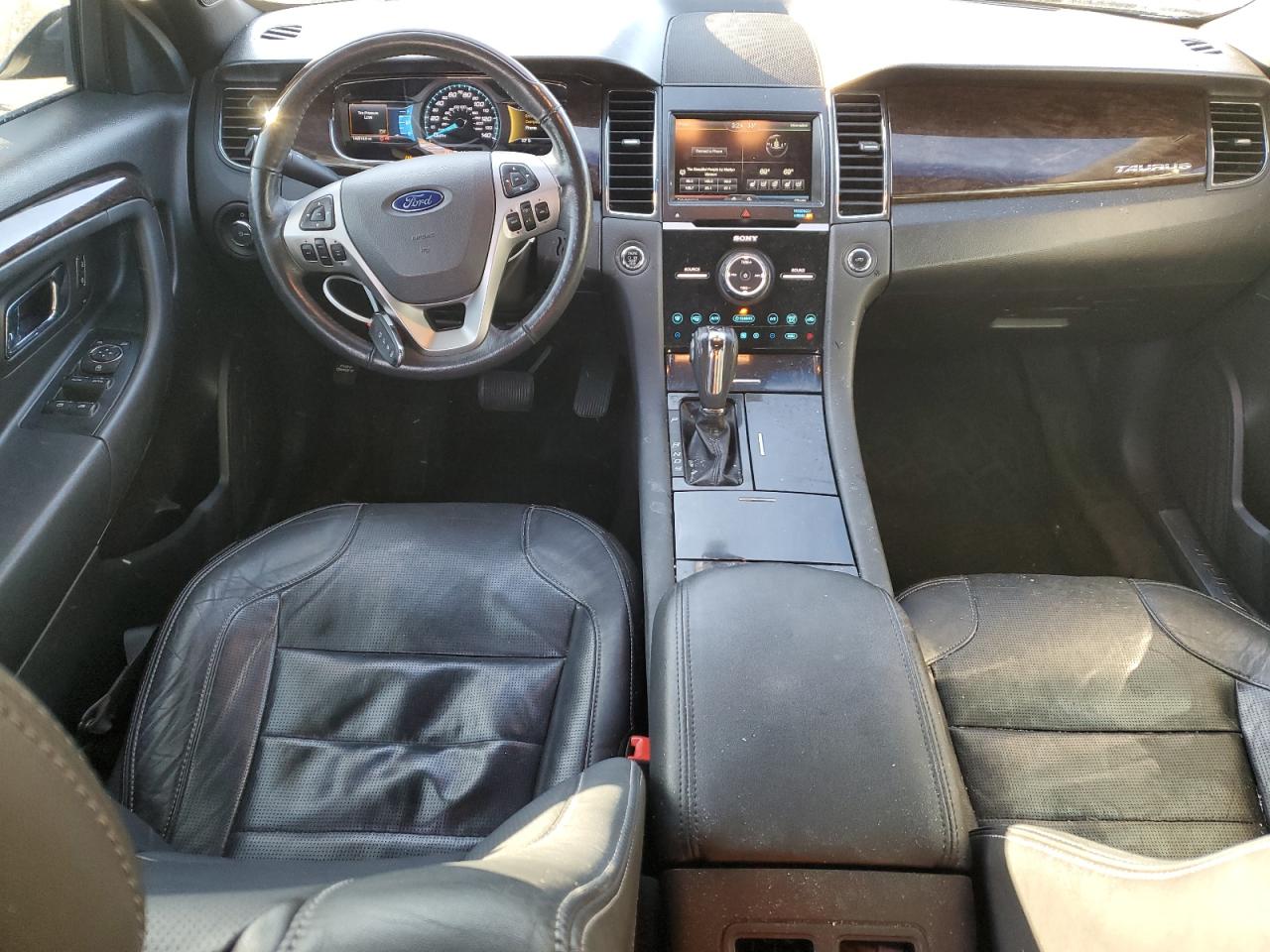 2015 Ford Taurus - Image 8