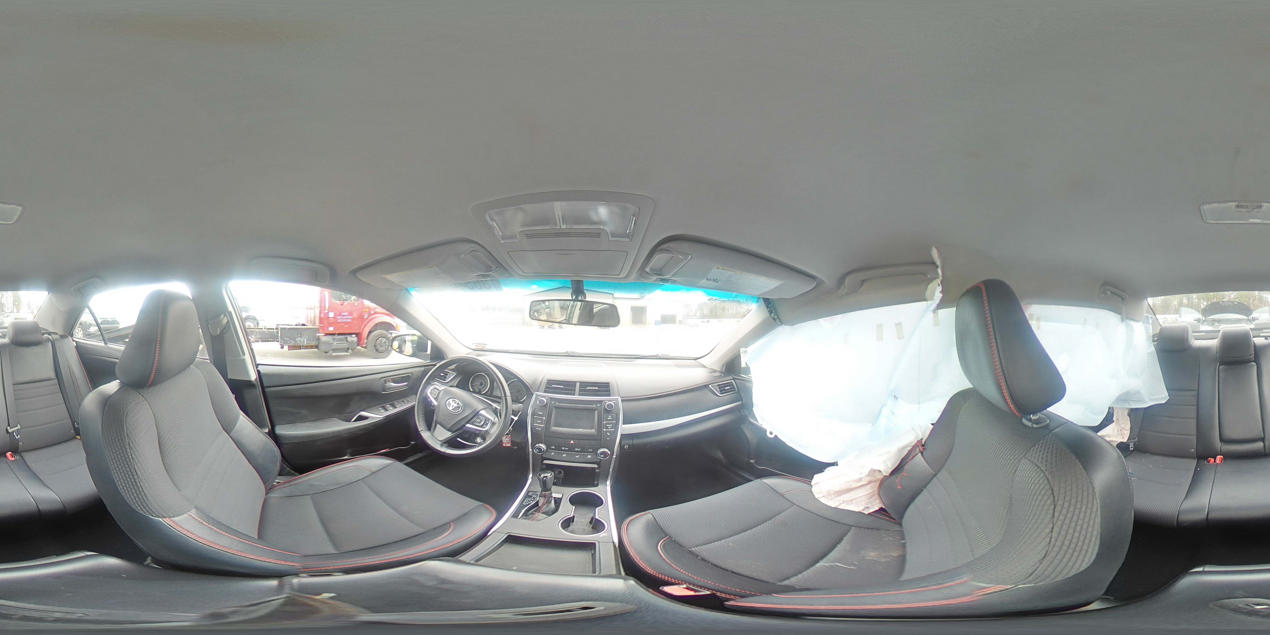 2016 Toyota Camry - Image 12