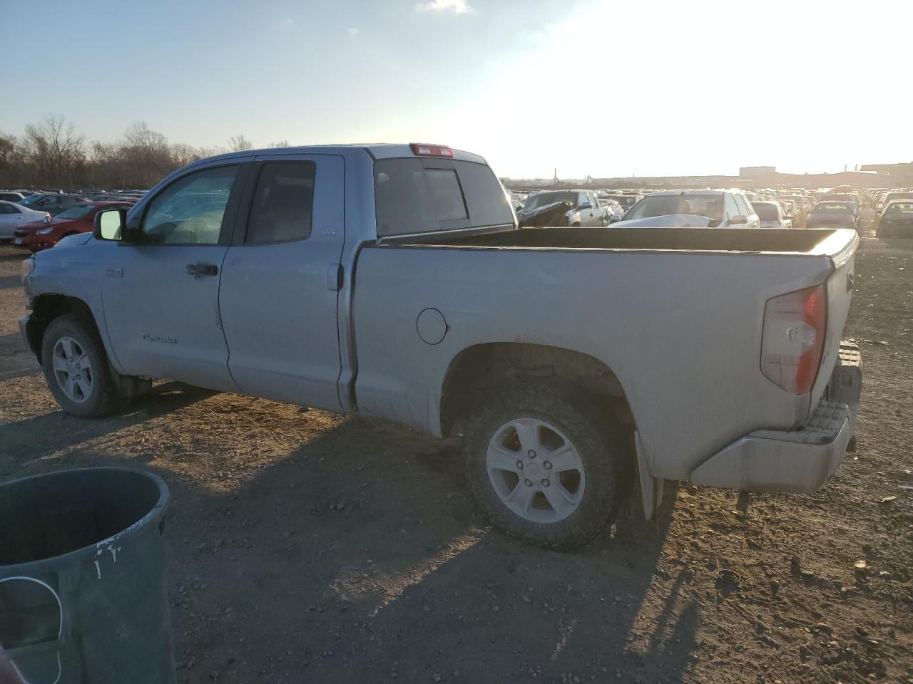 2014 Toyota Tundra - Image 2