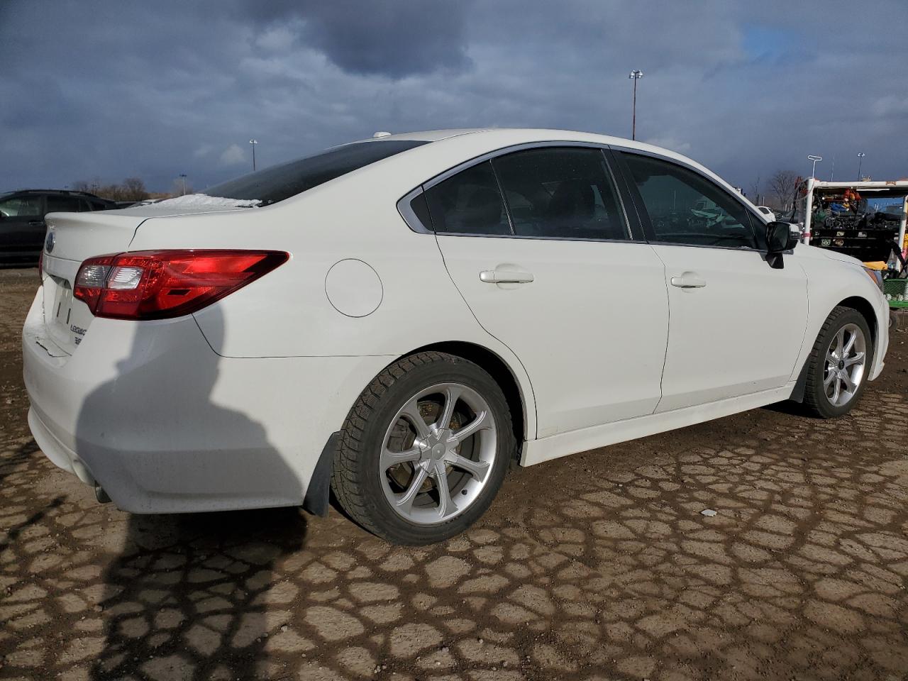 VIN 4S3BNEN63F3030654 2015 SUBARU LEGACY no.3