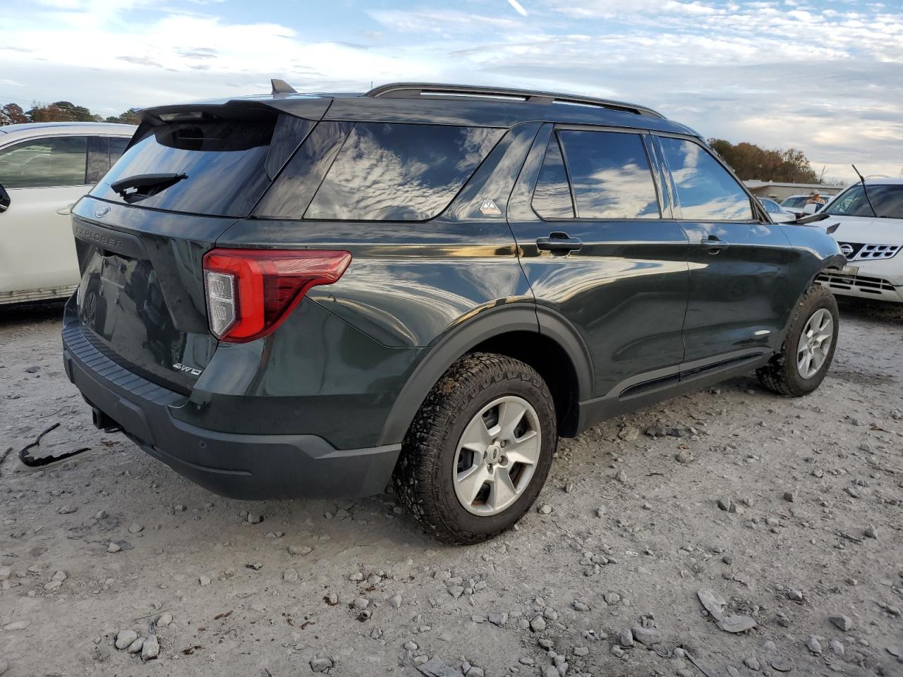 2021 Ford Explorer - Image 3