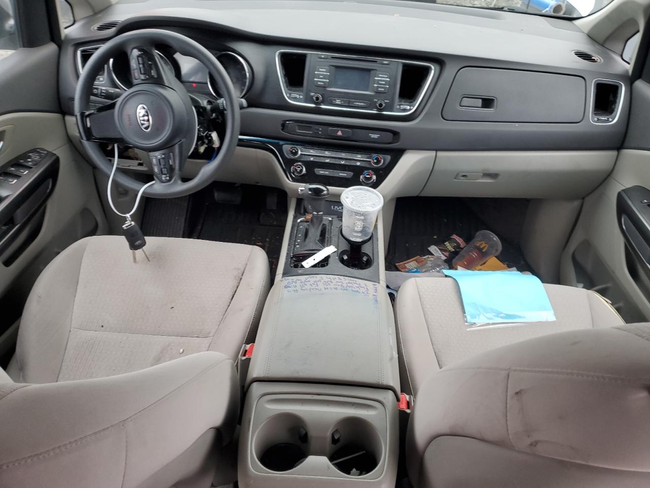 2016 Kia Sedona - Image 8