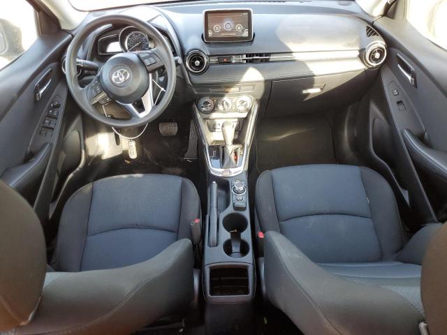  TOYOTA YARIS 2017 Szary
