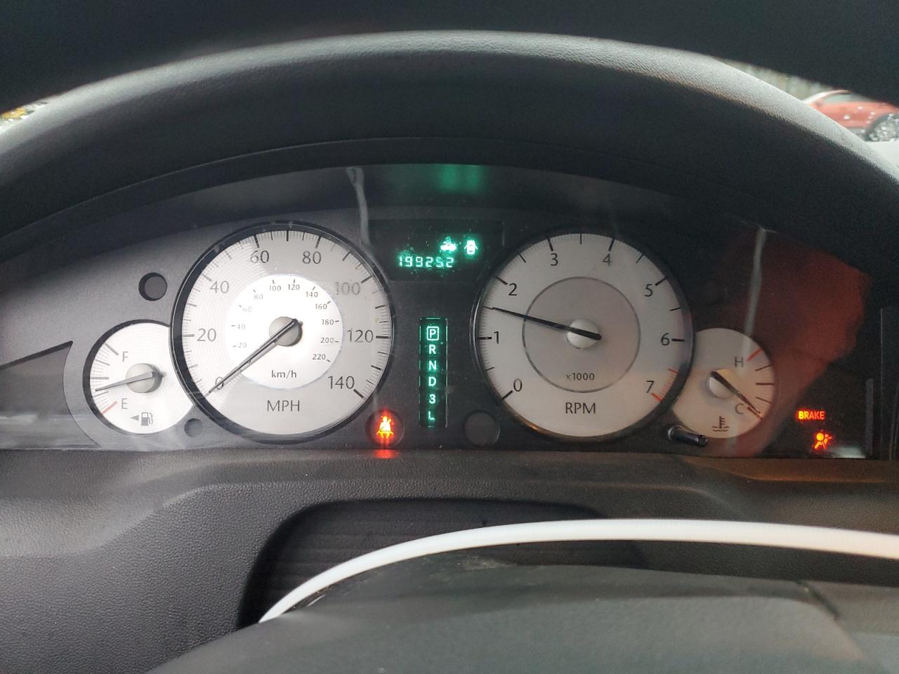 2008 Chrysler 300 - Image 9