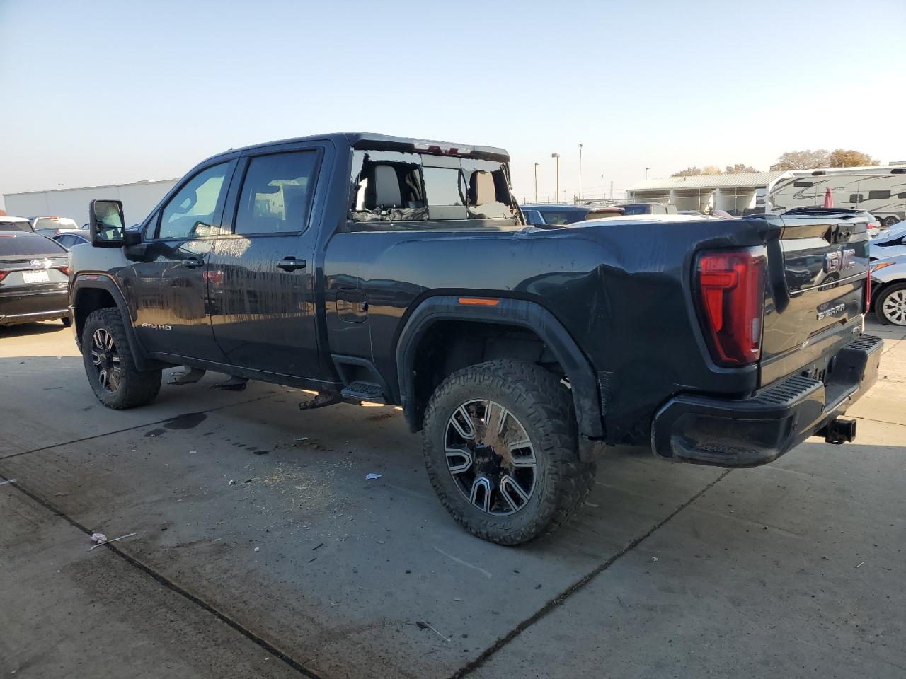 2020 GMC Sierra - Image 2