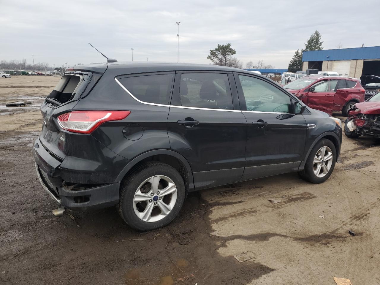 VIN 1FMCU0GX5EUE38108 2014 FORD ESCAPE no.3