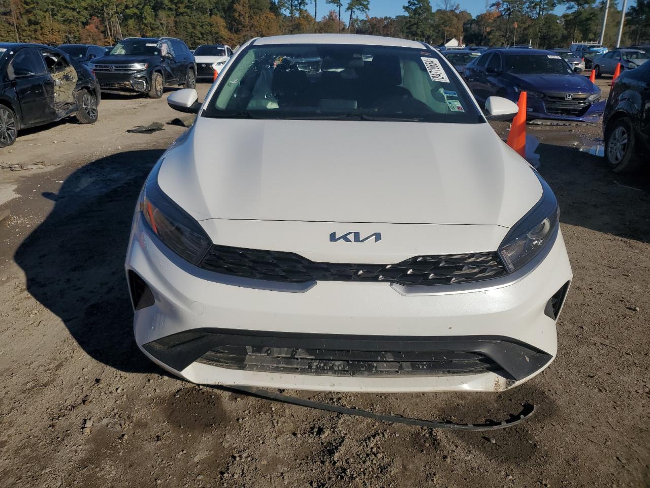 2023 Kia Forte - Image 5