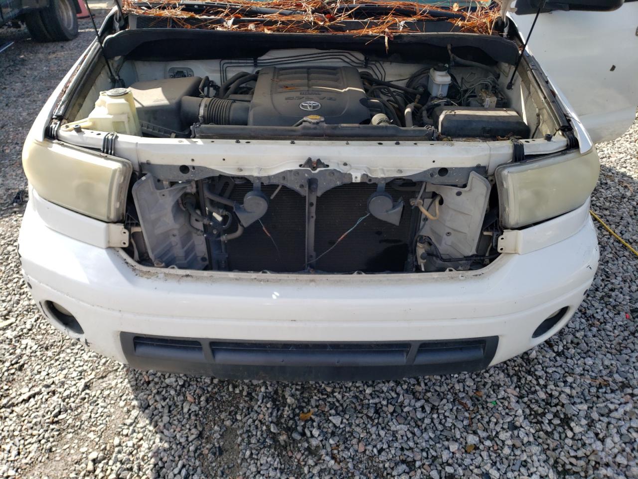 2012 Toyota Tundra - Image 11