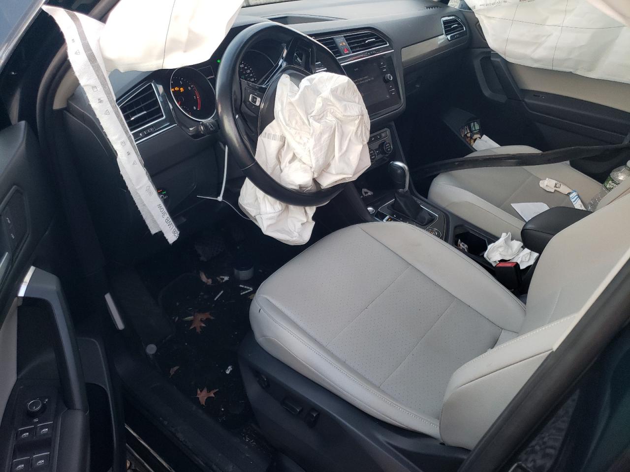 2019 Volkswagen Tiguan - Image 8