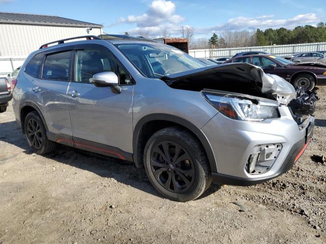  SUBARU FORESTER 2019 Серебристый