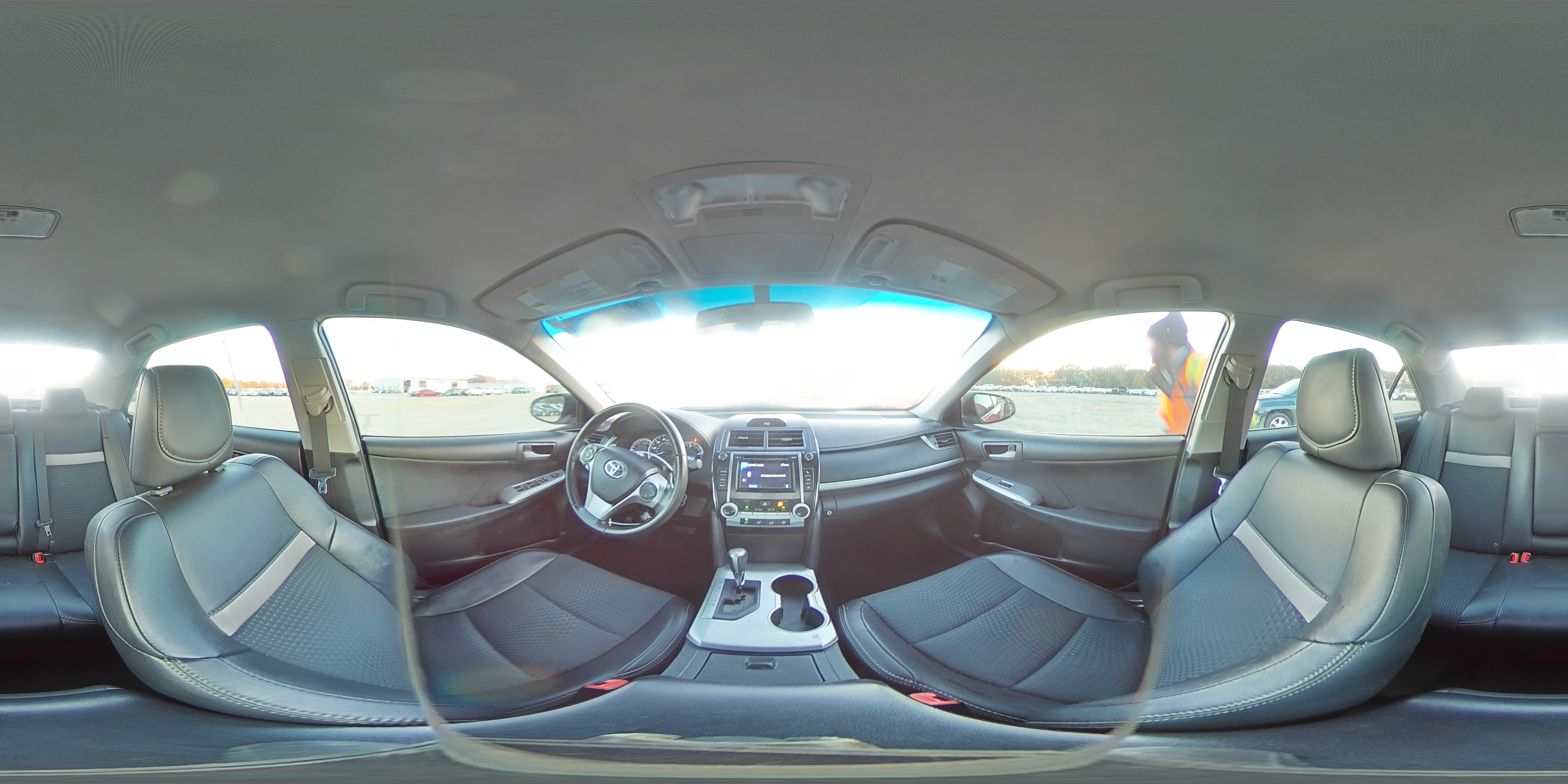 2012 Toyota Camry - Image 12