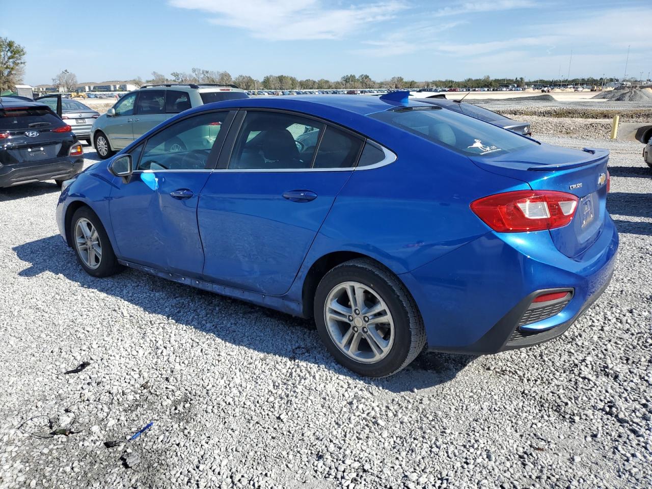 2017 Chevrolet Cruze - Image 2
