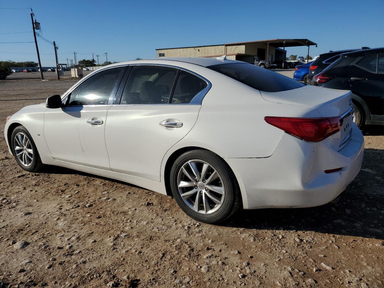 2015 Infiniti Q50 - Image 2