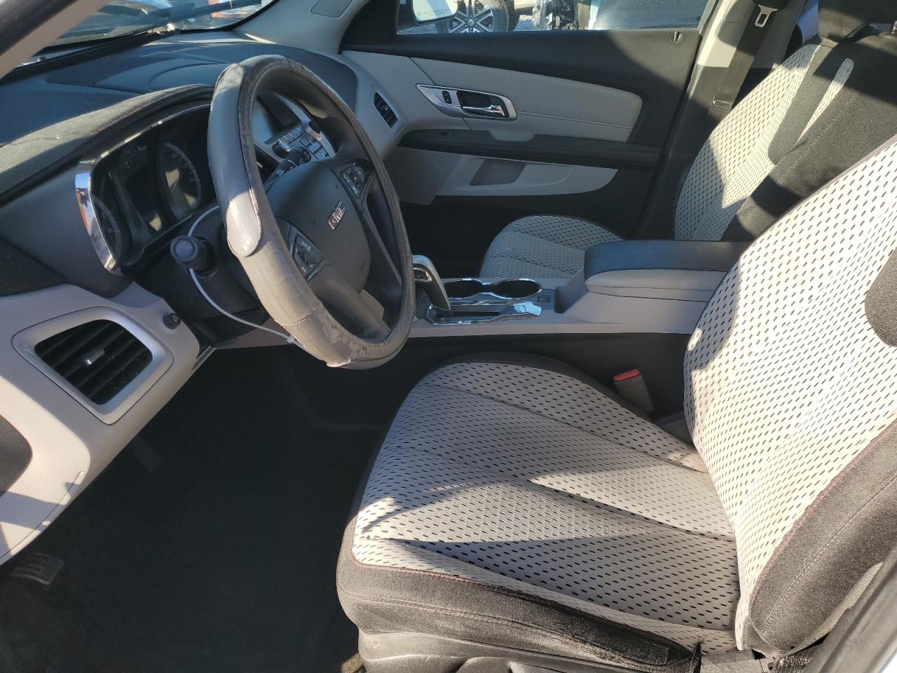 2014 GMC Terrain - Image 7