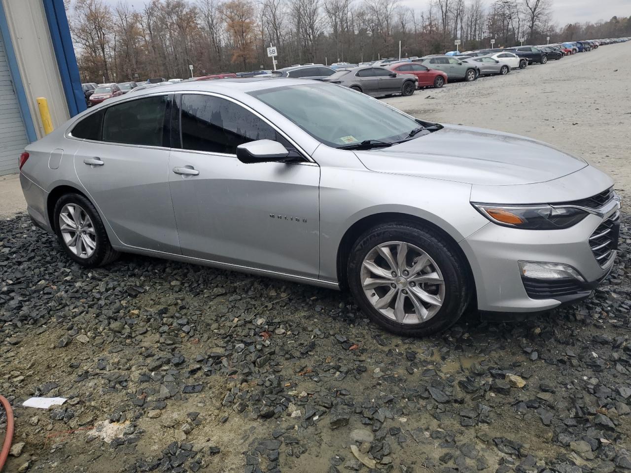 2021 Chevrolet Malibu - Image 4