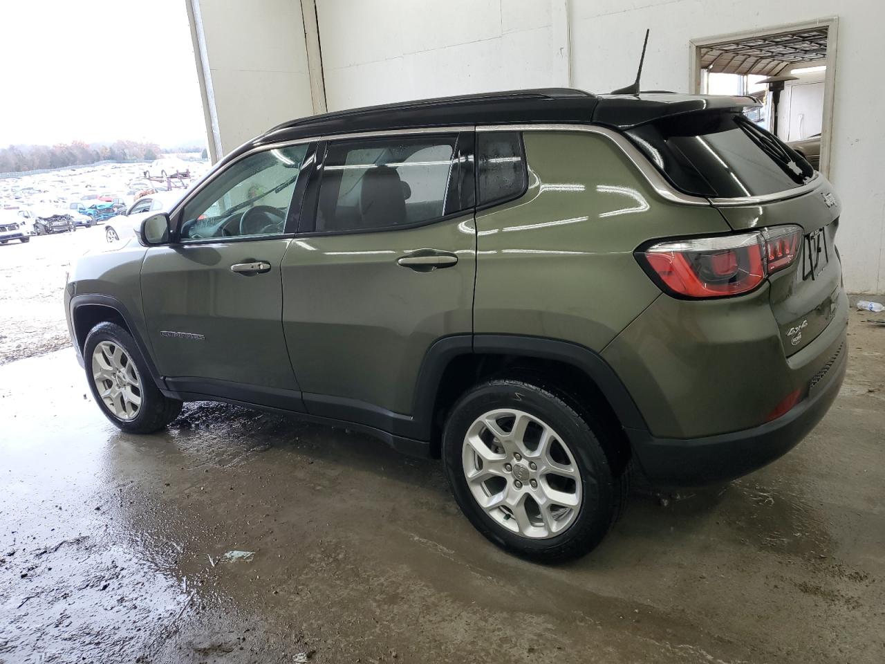 VIN 3C4NJDBB0KT741540 2019 JEEP COMPASS no.2