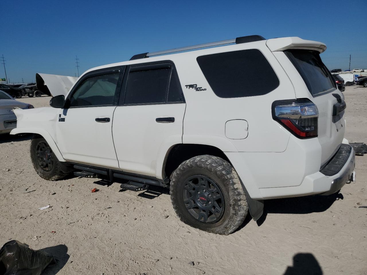 2018 Toyota 4Runner - Image 2