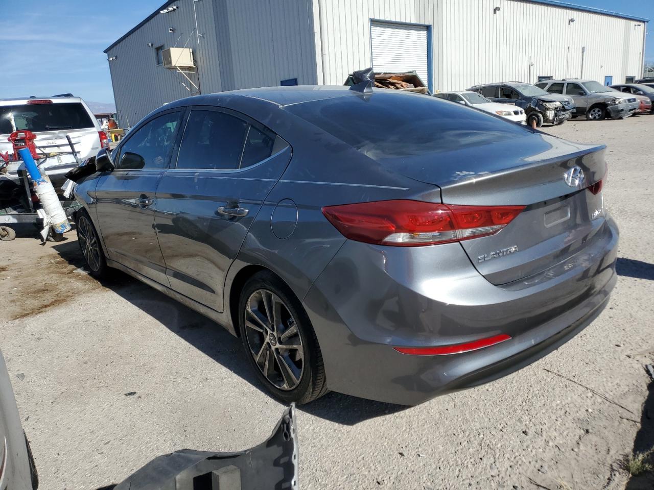 VIN 5NPD84LF5JH281055 2018 HYUNDAI ELANTRA no.2