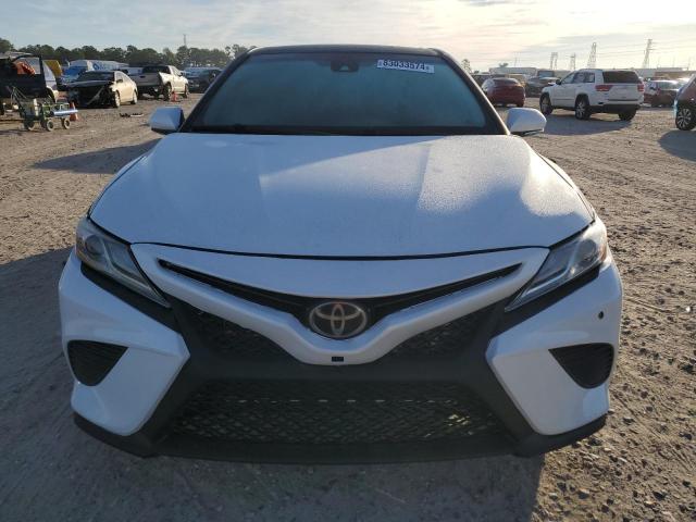  TOYOTA CAMRY 2018 Biały