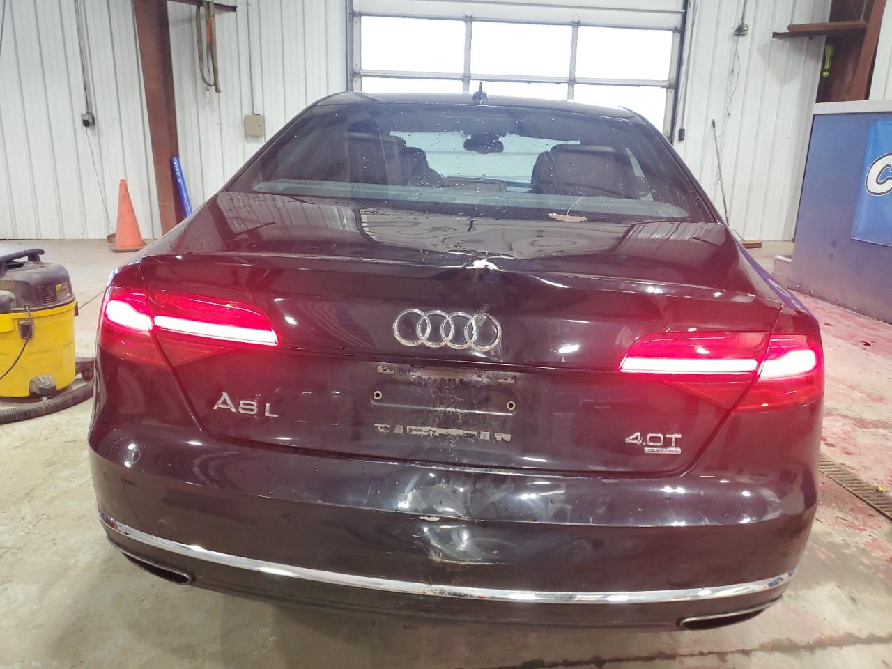 2015 Audi A8 - Image 6