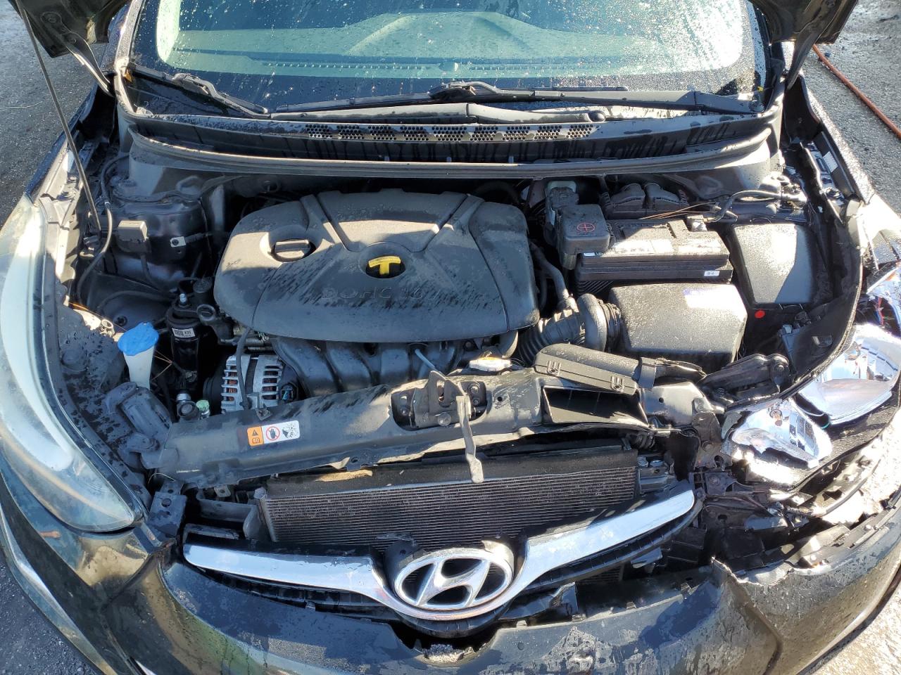 2016 Hyundai Elantra - Image 11