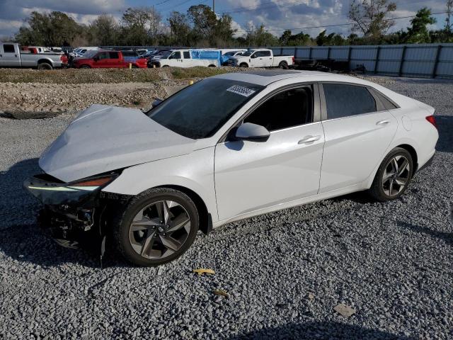  HYUNDAI ELANTRA 2022 Белый