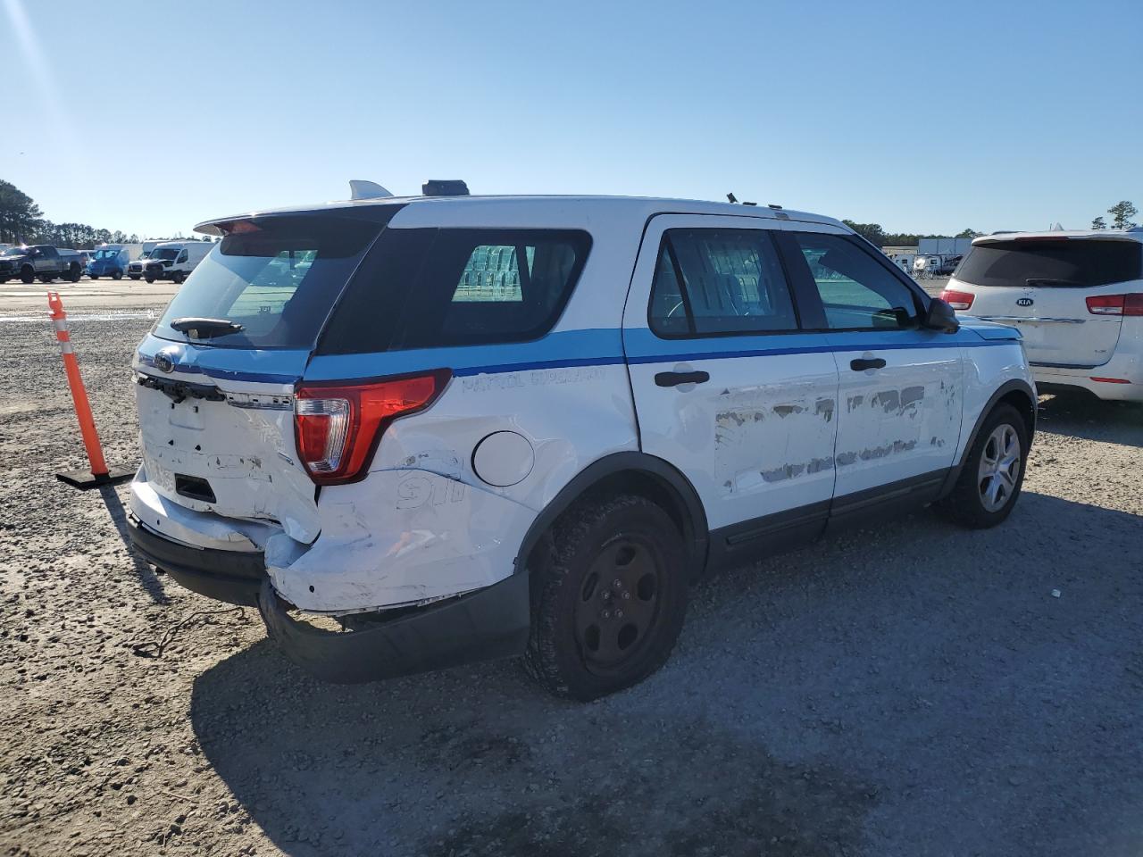 2016 Ford Explorer - Image 3