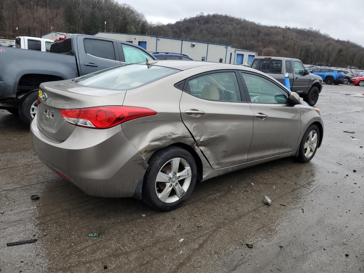 VIN 5NPDH4AE7DH328391 2013 HYUNDAI ELANTRA no.3