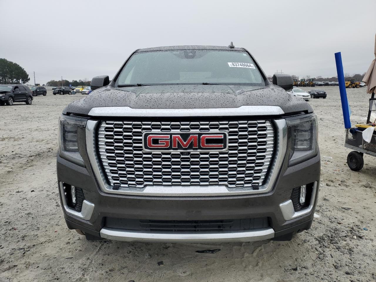 2021 GMC Yukon - Image 5