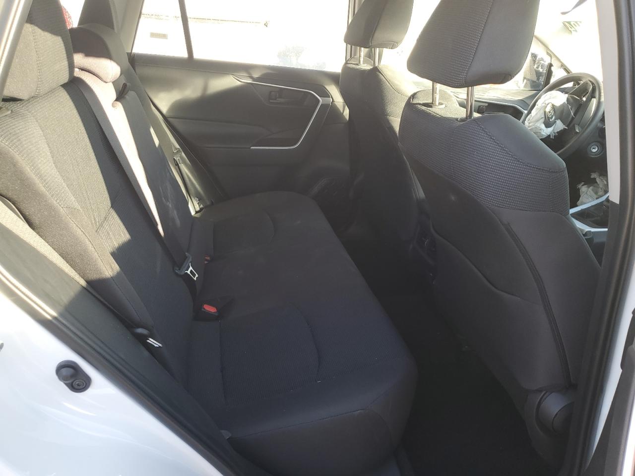 2024 Toyota RAV 4 - Image 11