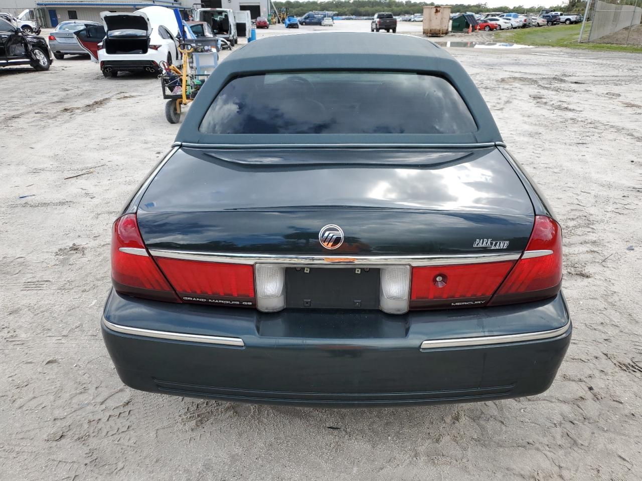 2002 Mercury Grand Marquis Gs VIN: 2MEFM74W52X641248 Lot: 85365194