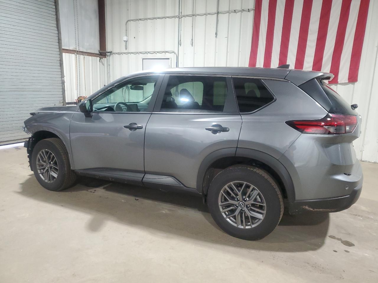 2024 Nissan Rogue - Image 2