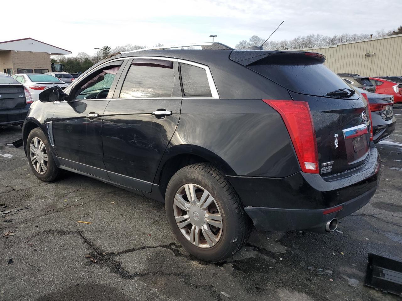 VIN 3GYFNBE3XGS561328 2016 CADILLAC SRX no.2