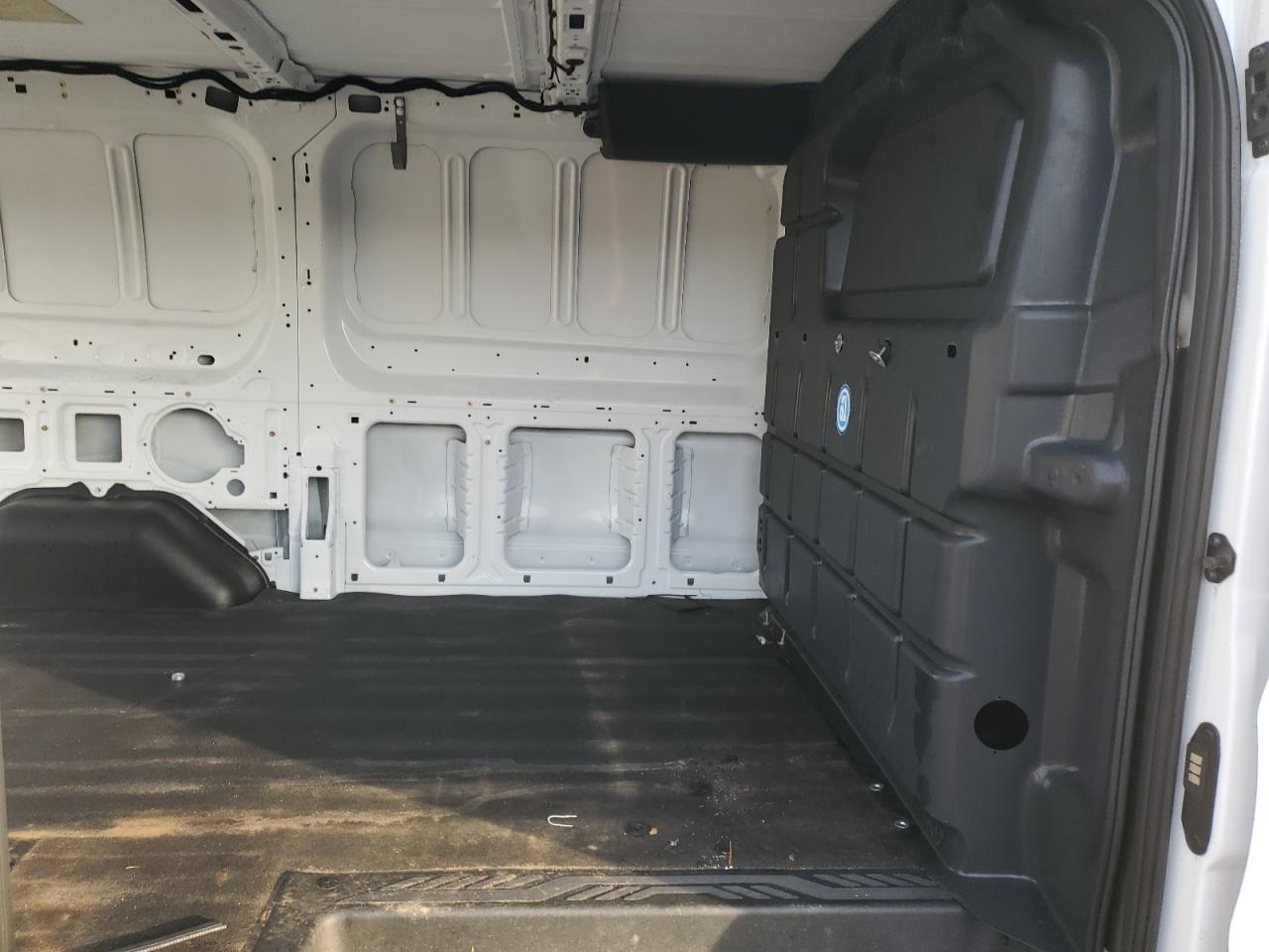 2023 Ford Transit - Image 11