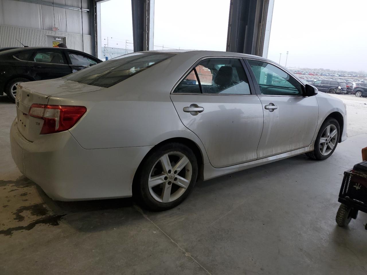 VIN 4T1BF1FK9EU431938 2014 TOYOTA CAMRY no.3