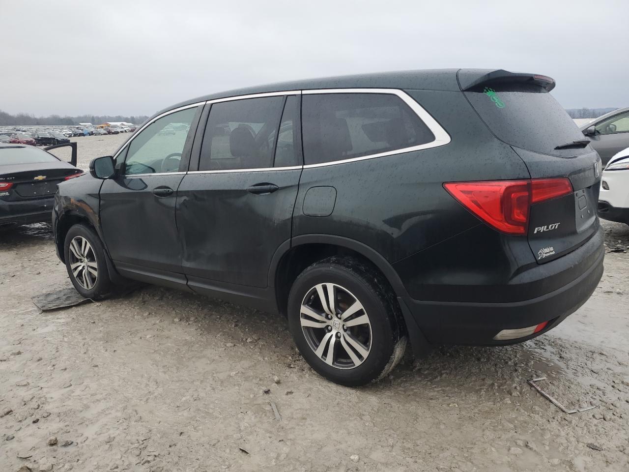 2017 Honda Pilot - Image 2