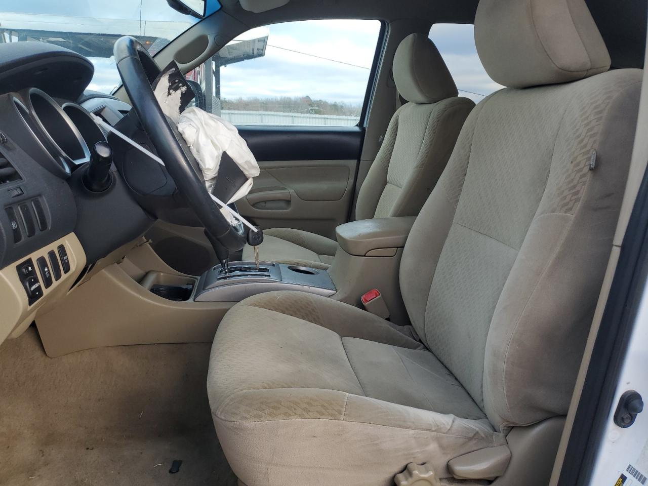 2009 Toyota Tacoma - Image 7