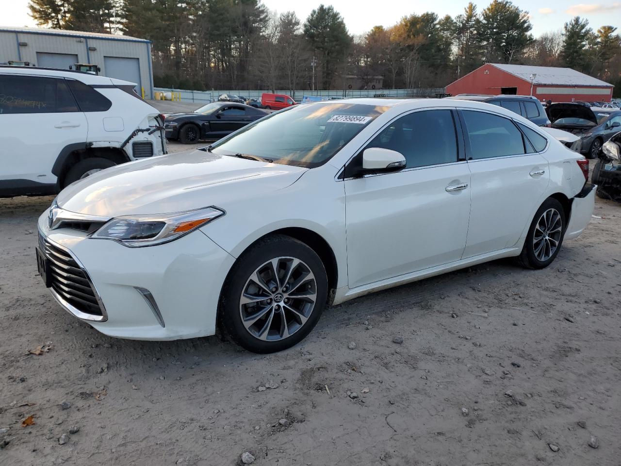 2016 TOYOTA AVALON