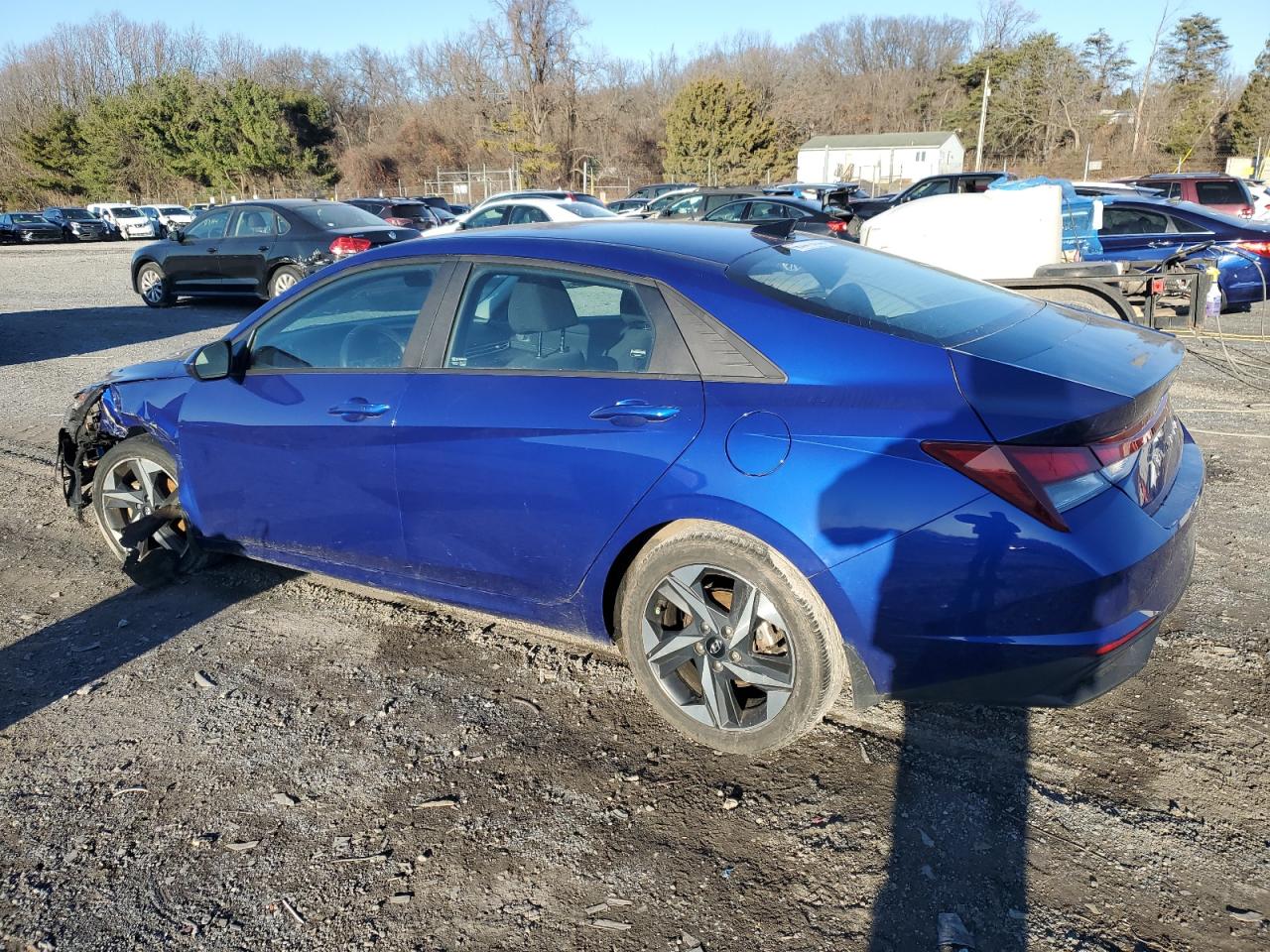 2023 Hyundai Elantra - Image 2