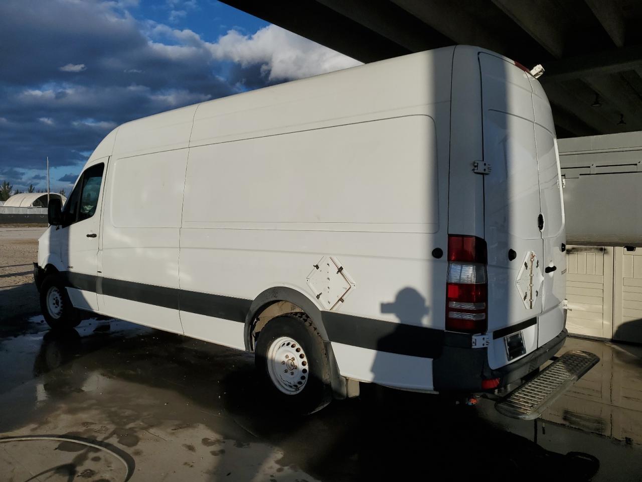 VIN WD3PE8DE9E5900176 2014 MERCEDES-BENZ SPRINTER no.2