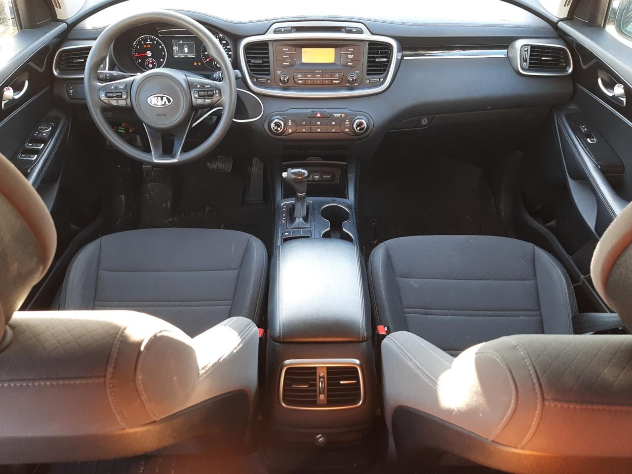 2016 Kia Sorento - Image 8