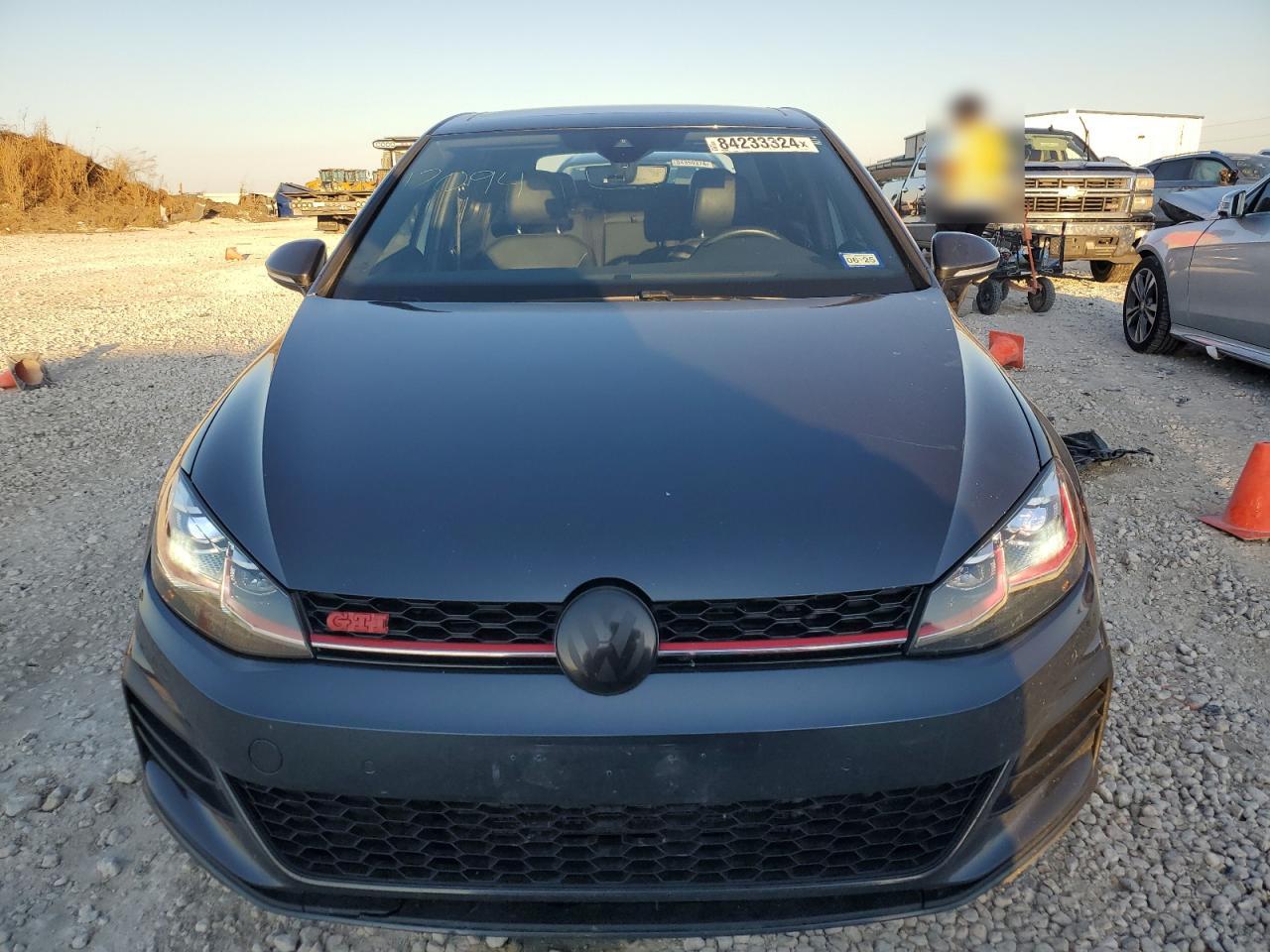 2018 Volkswagen GTI - Image 5