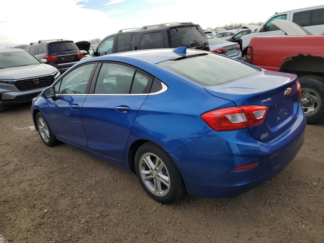 VIN 1G1BE5SM0G7311414 2016 CHEVROLET CRUZE no.2