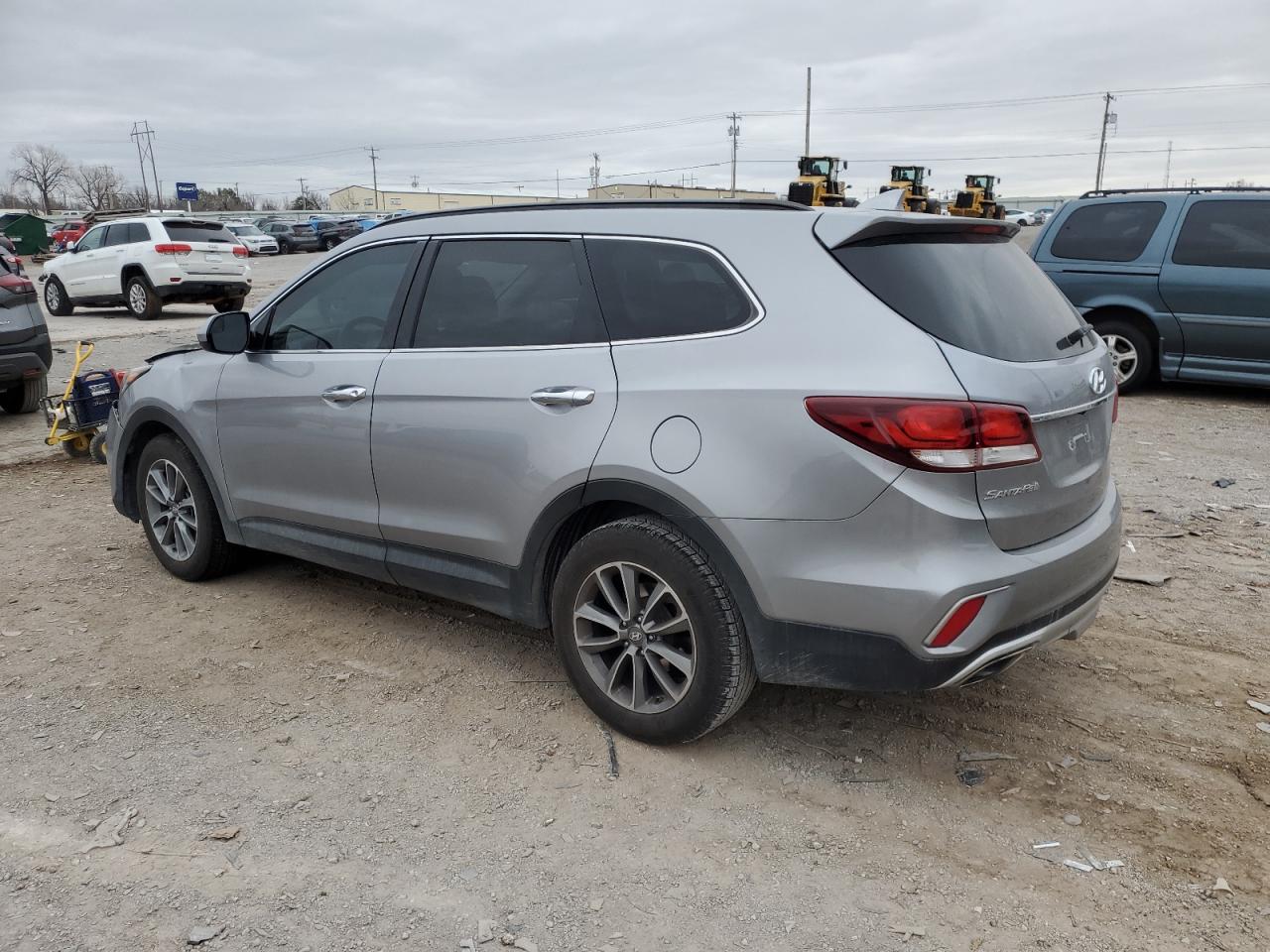 2018 Hyundai Santa Fe - Image 2