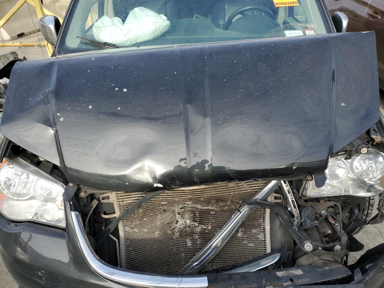 2015 Chrysler Town & Country Touring L VIN: 2C4RC1CG3FR728312 Lot: 83452204