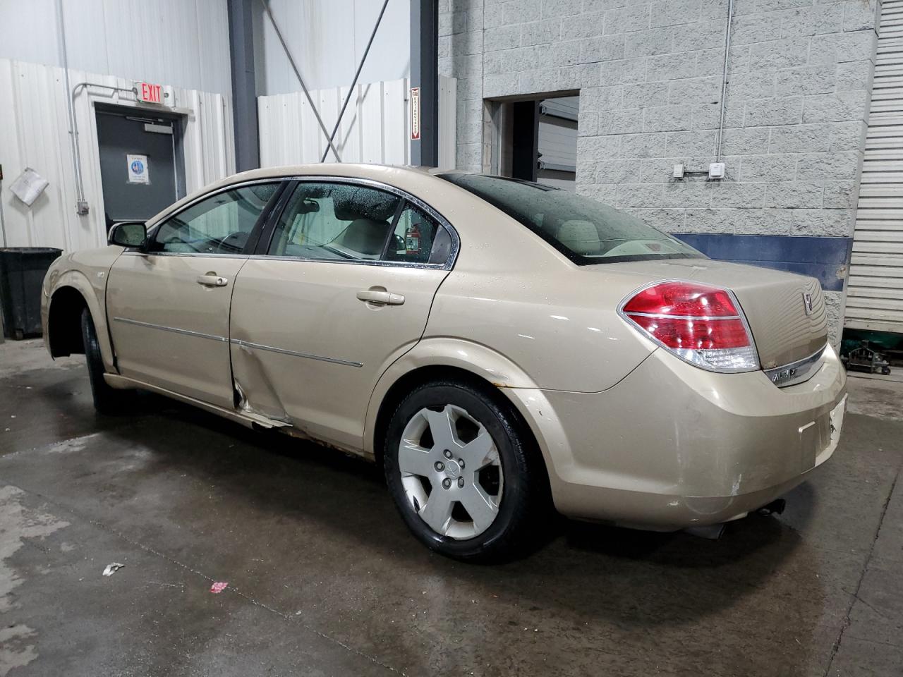 2008 Saturn Aura - Image 2