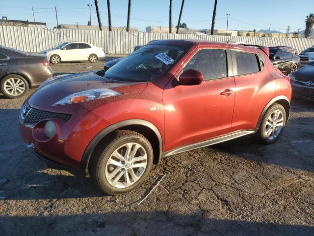  NISSAN JUKE 2013 Красный