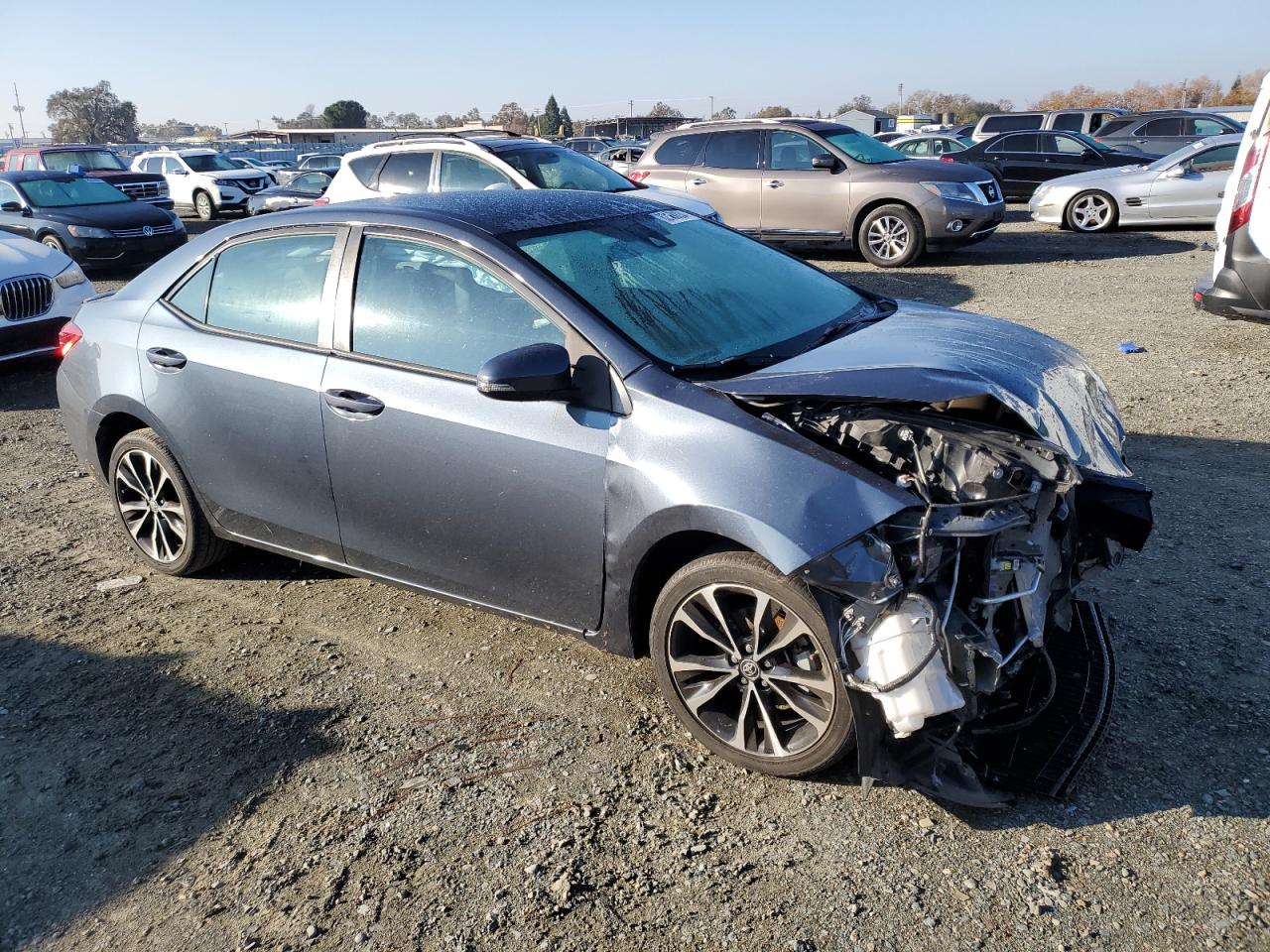 VIN 2T1BURHE0JC086791 2018 TOYOTA COROLLA no.4